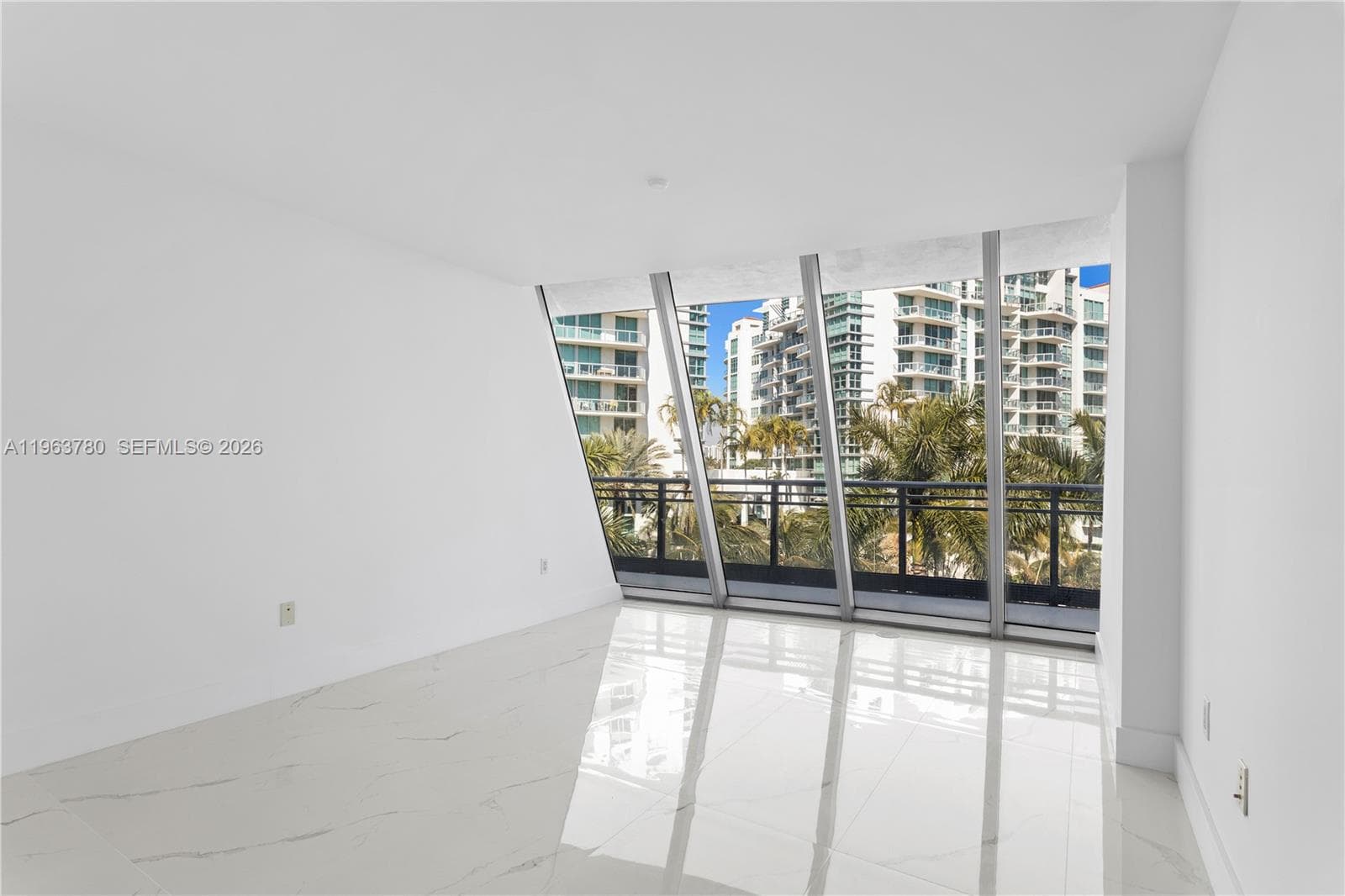 2950 NE 188th St # 349, Aventura FL 33180 — 21