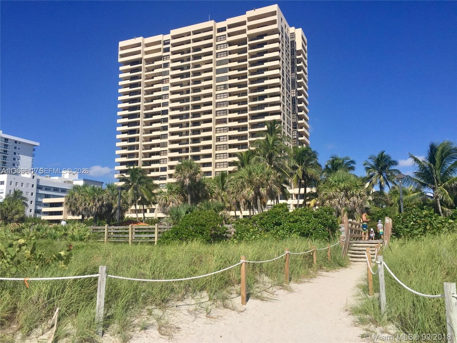 2555 Collins Ave # 1207, Miami Beach FL 33140 — 18