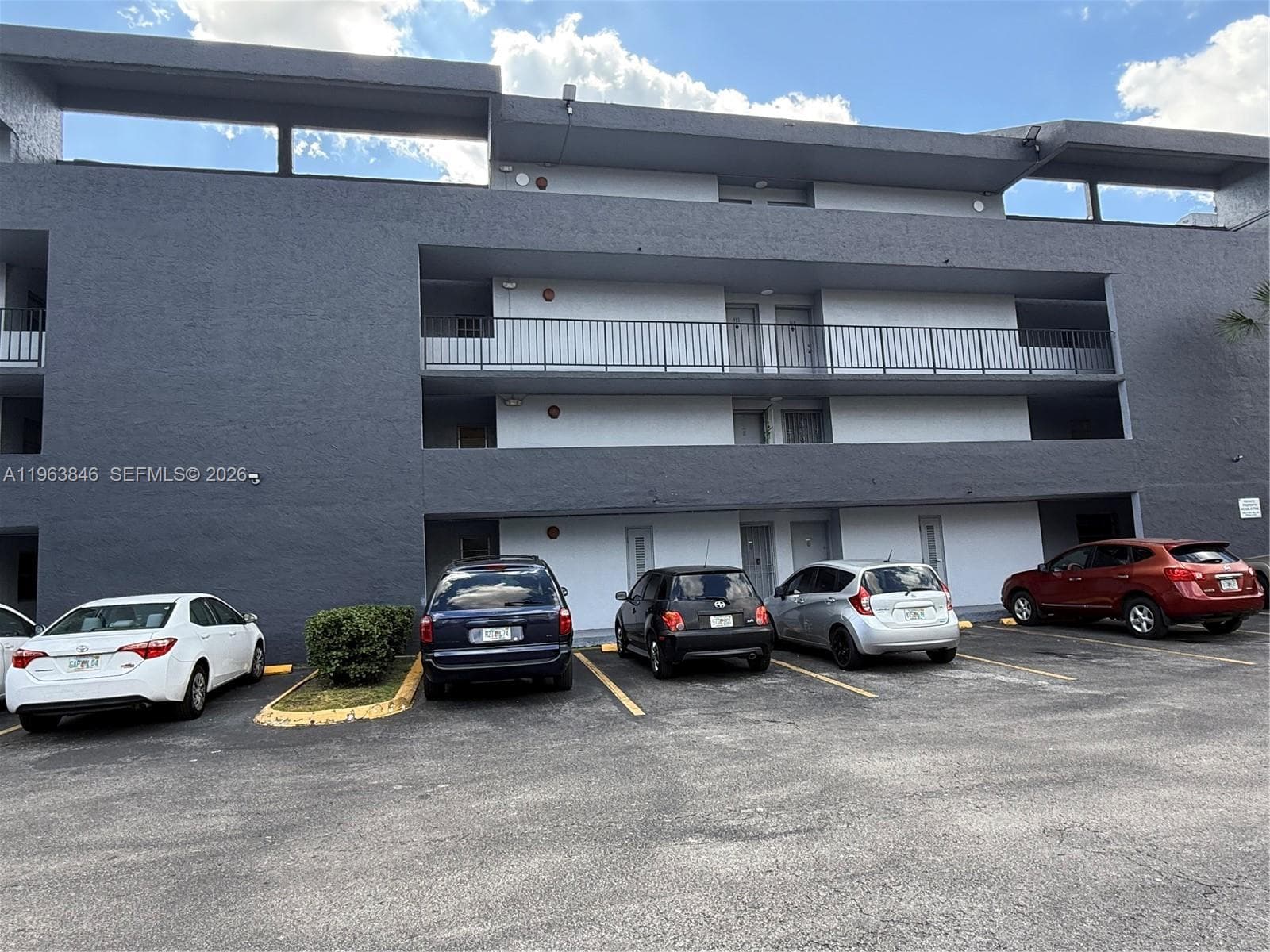 8821 W Flagler St # 411, Miami FL 33174 — 1