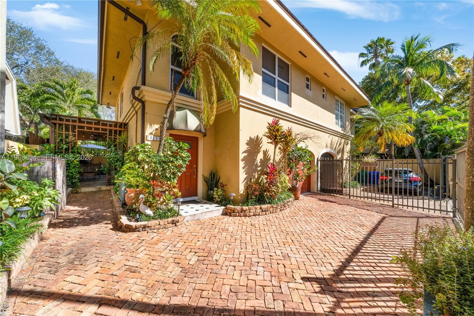 3197 Virginia St, Miami FL 33133 — 21