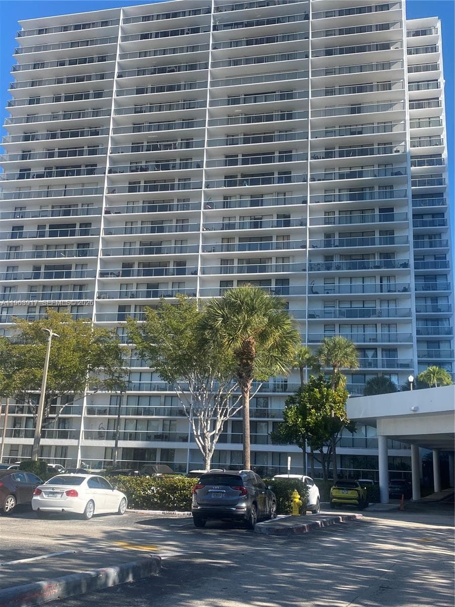 3701 N Country Club Dr # 1502, Aventura FL 33180 — 6