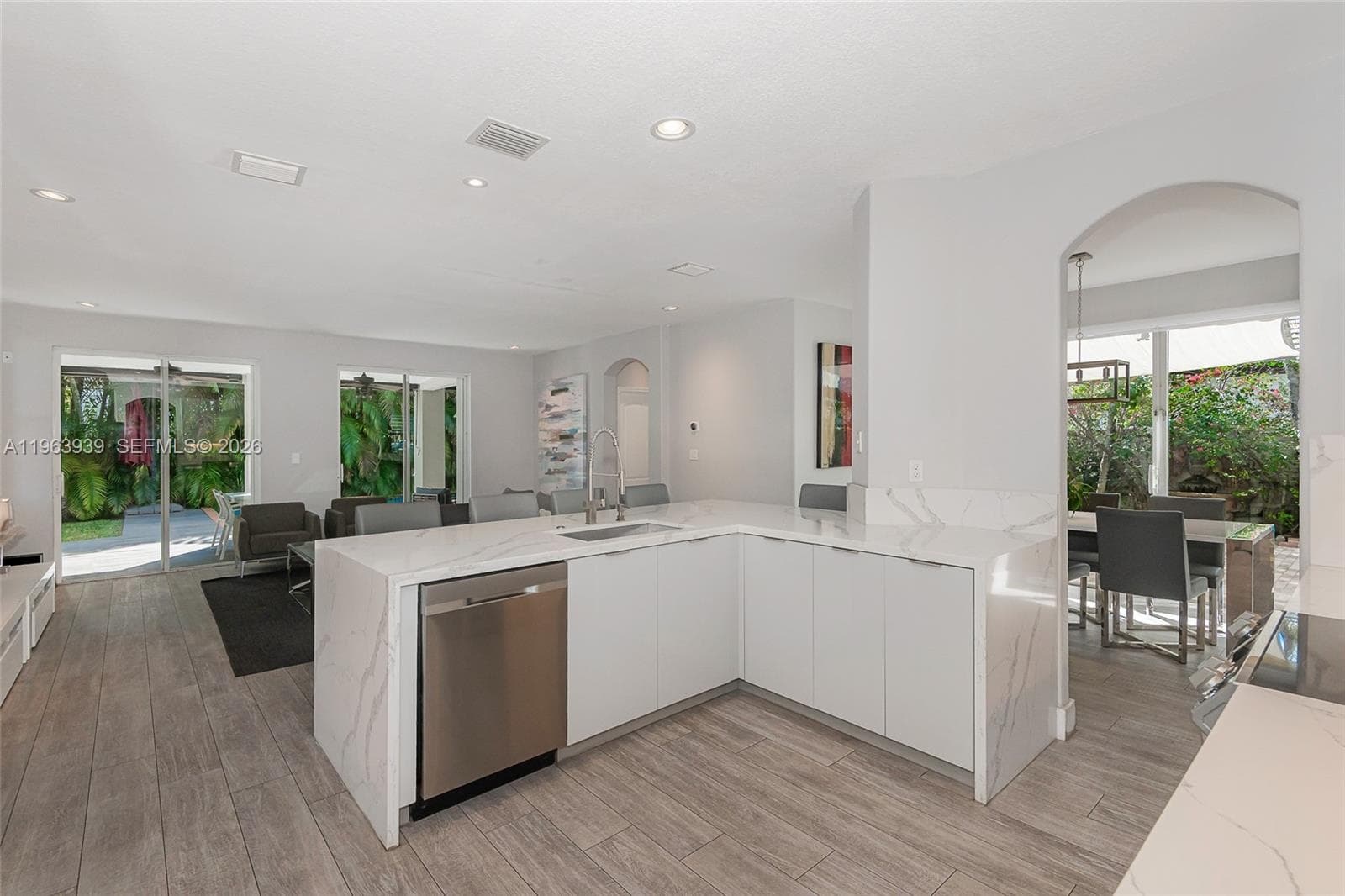 14900 SW 10th St, Miami FL 33194 — 17