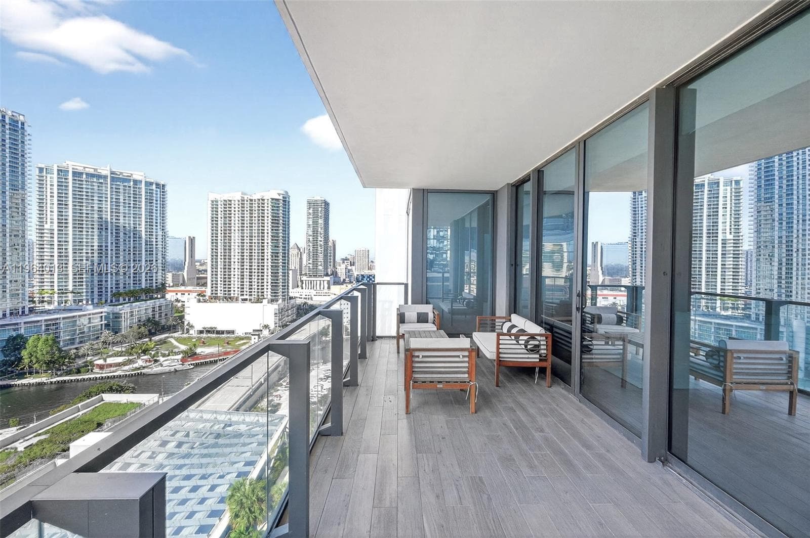 68 SE 6th St # 1702, Miami FL 33131 — 3