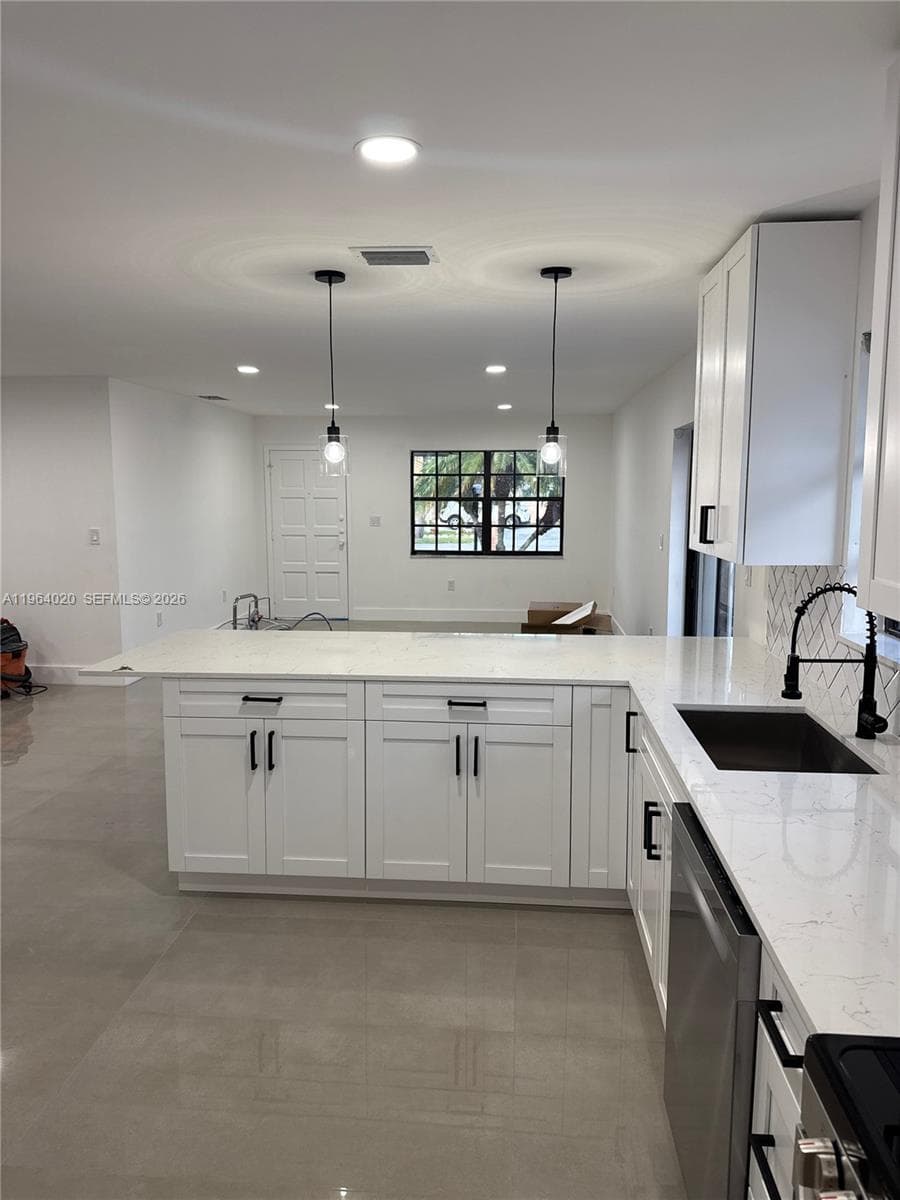748 NW 133rd Ave, Miami FL 33182 — 10