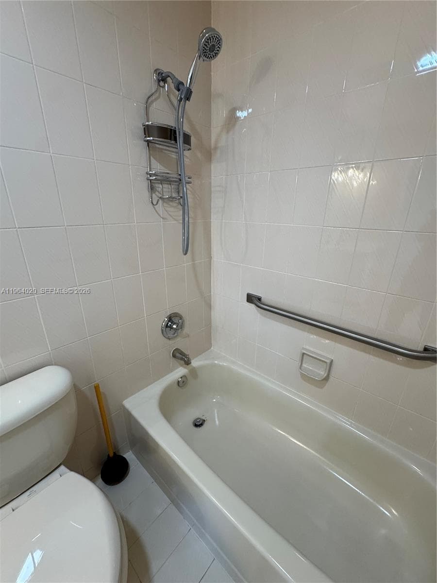 748 NW 133rd Ave, Miami FL 33182 — 29