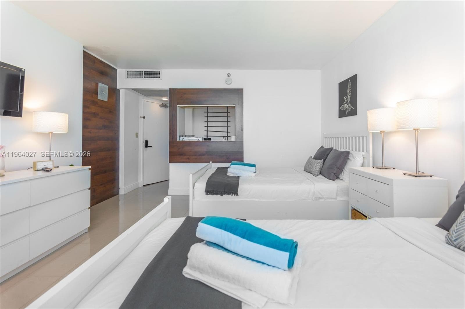 5445 Collins Ave # 1623, Miami Beach FL 33140 — 20