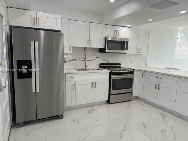 2980 Point East Dr # D508, Aventura FL 33160 — 1