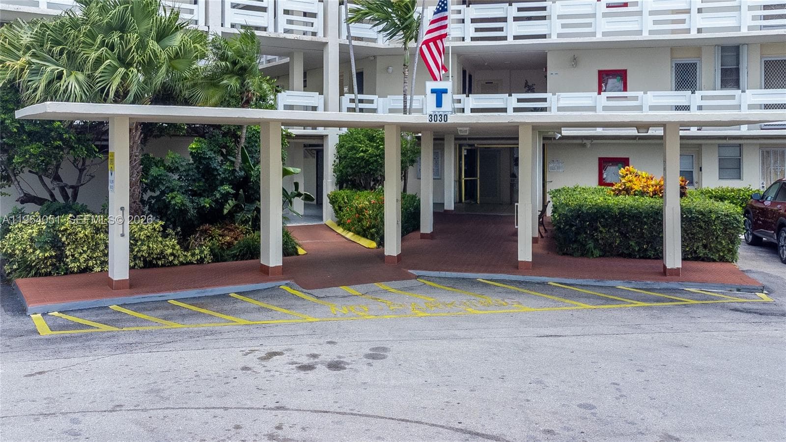 2980 Point East Dr # D508, Aventura FL 33160 — 33