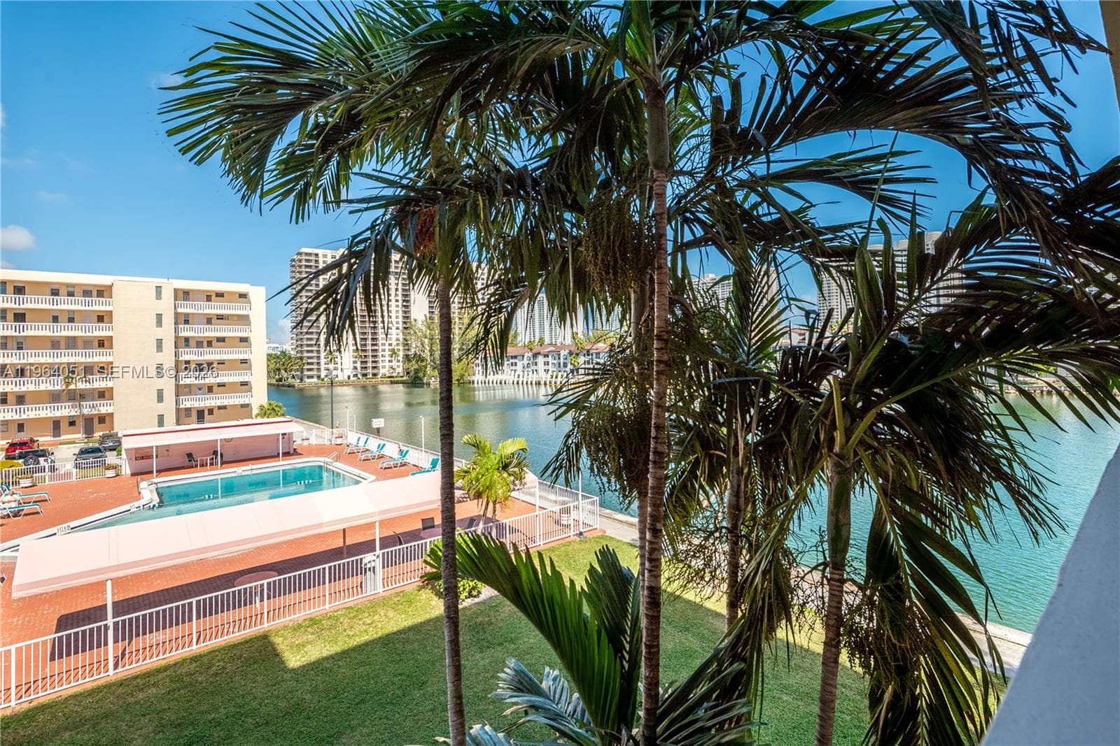 2980 Point East Dr # D508, Aventura FL 33160 — 37