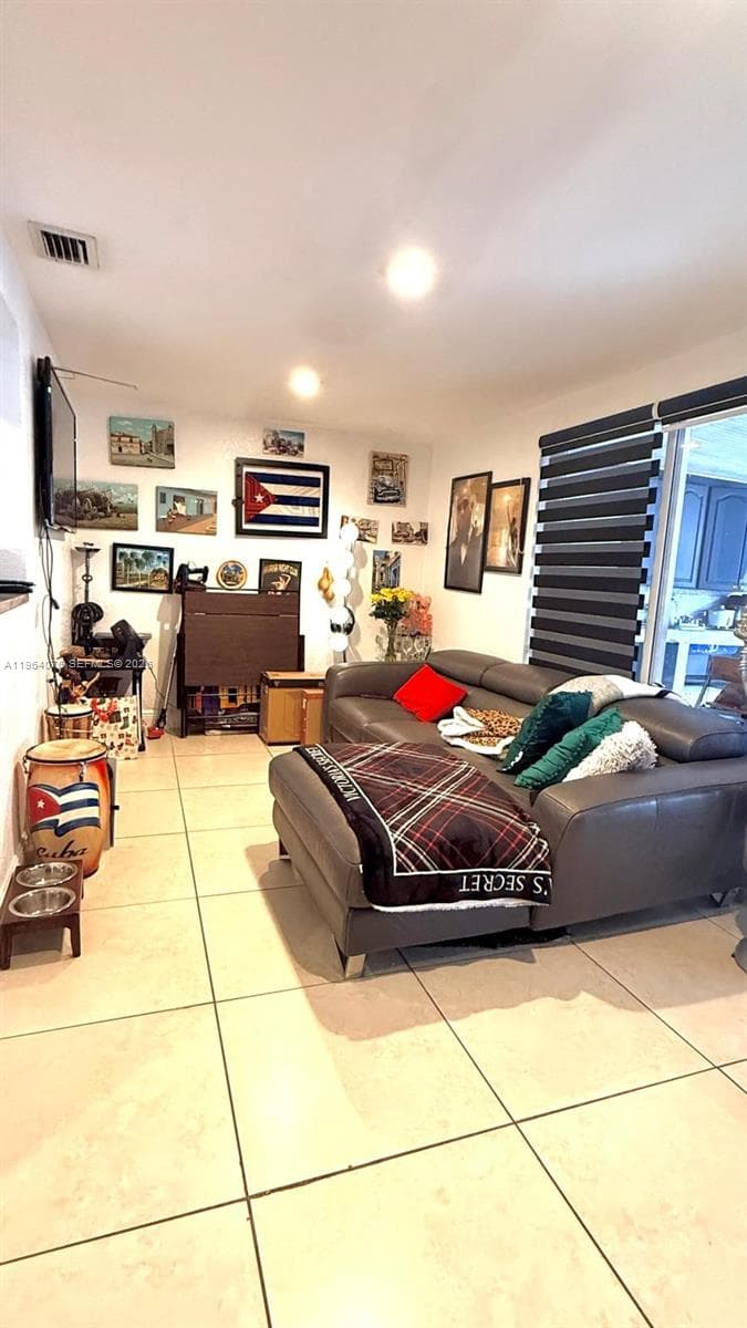 2800 NW 173rd Ter, Miami Gardens FL 33056 — 11