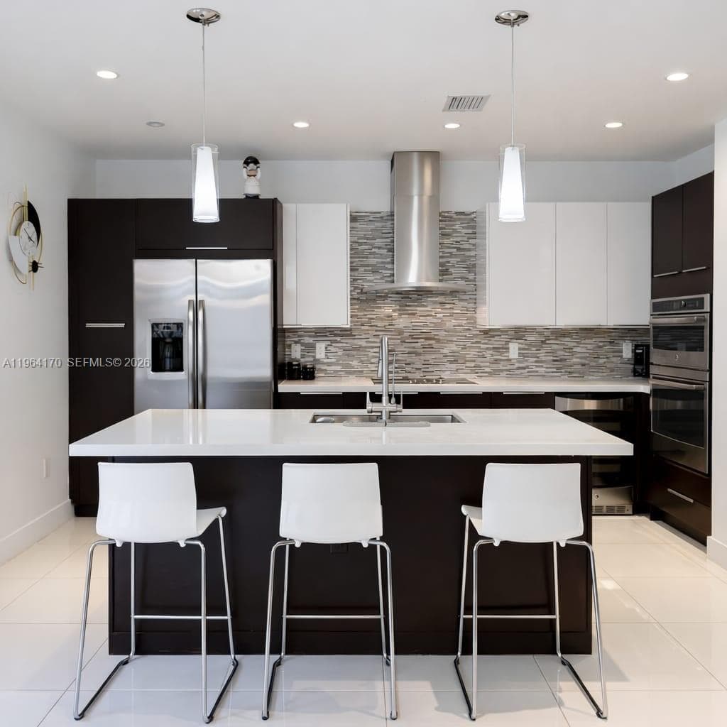 10464 NW 66th St, Doral FL 33178 — 12