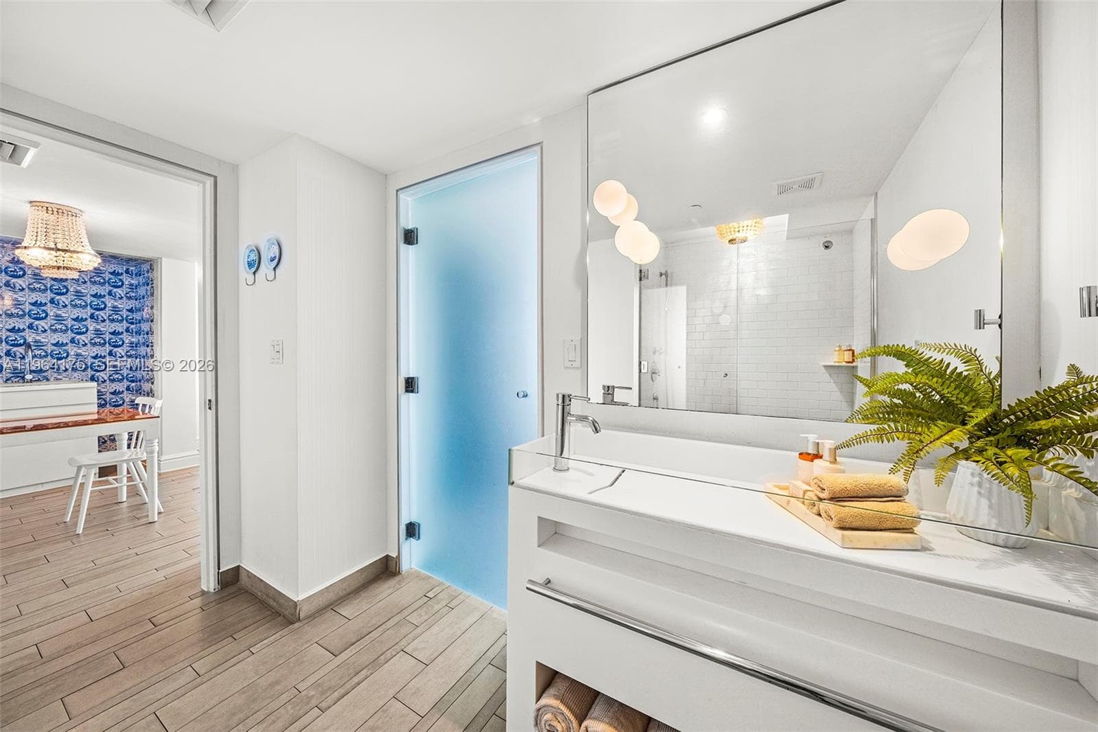 1100 West Ave # 1123, Miami Beach FL 33139 — 24