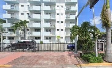 801 Meridian Ave # 3B, Miami Beach FL 33139 — 2