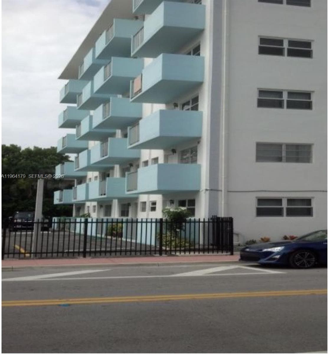 801 Meridian Ave # 3B, Miami Beach FL 33139 — 1