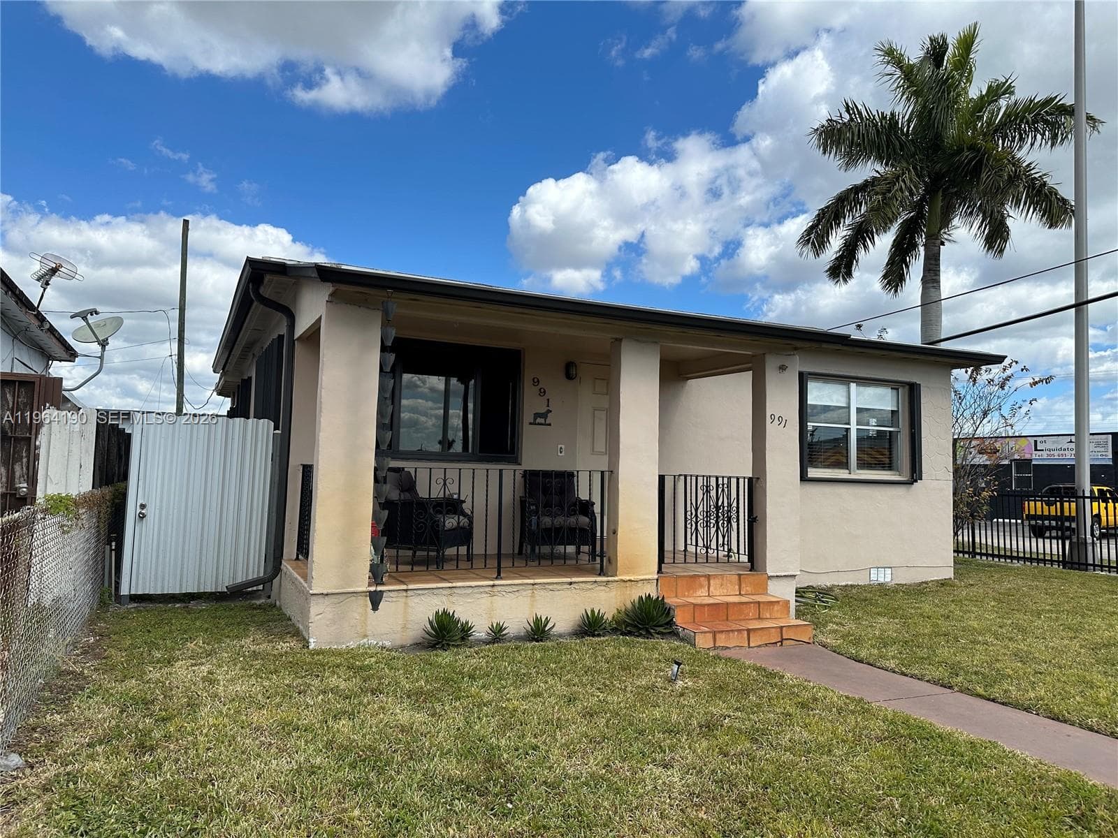 991 E 47th St, Hialeah FL 33013 — 2