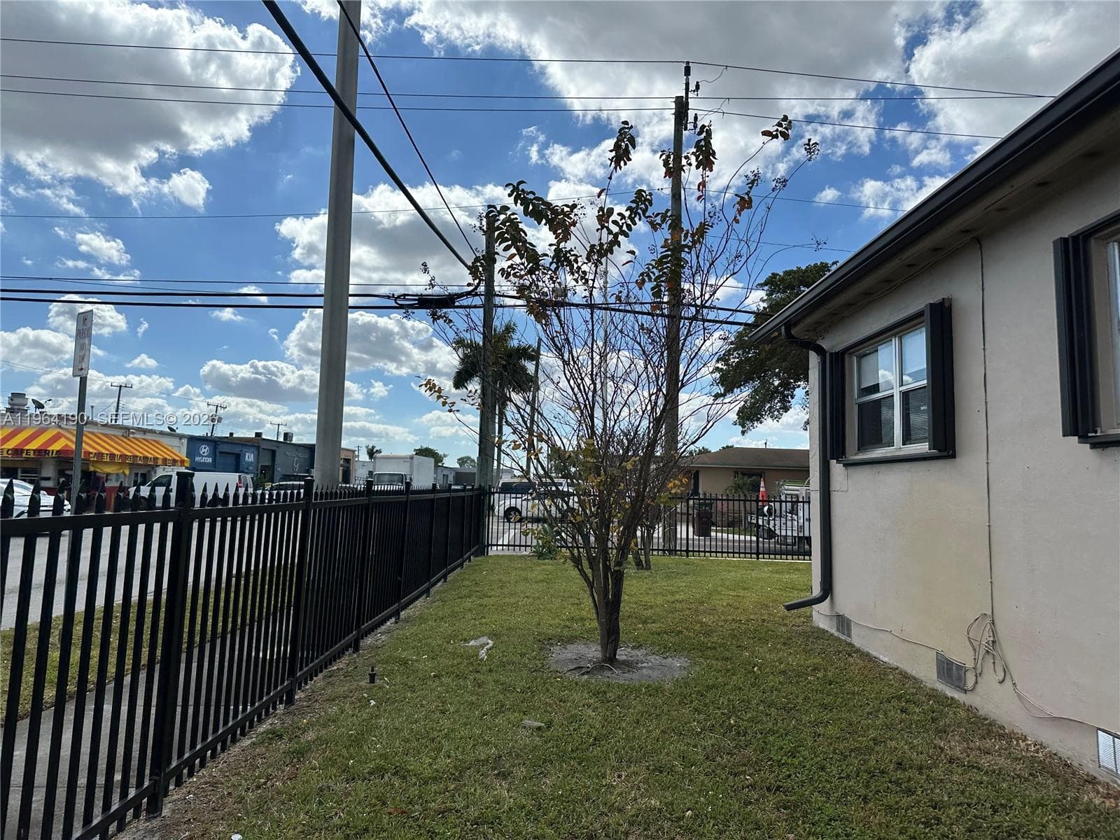 991 E 47th St, Hialeah FL 33013 — 6