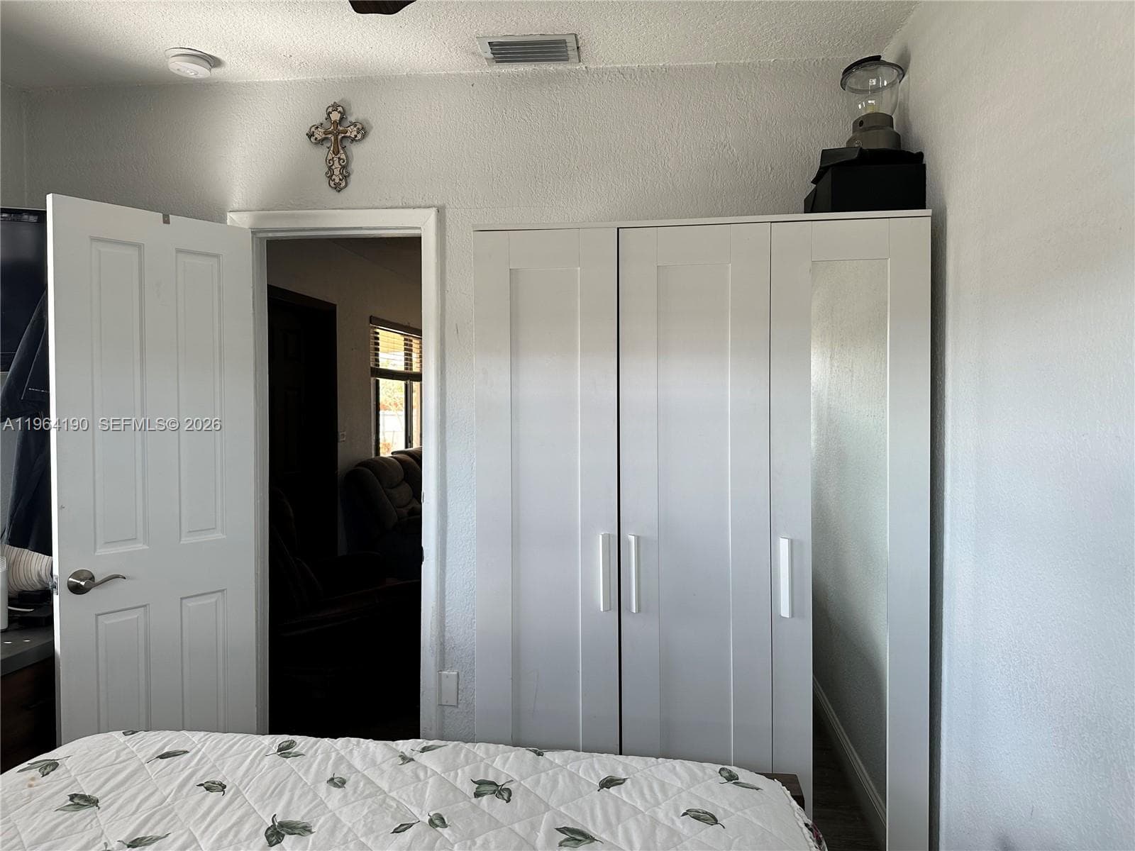 991 E 47th St, Hialeah FL 33013 — 13