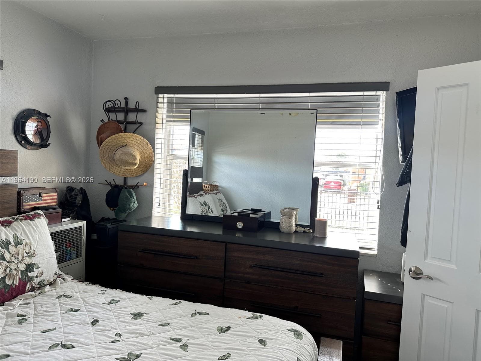 991 E 47th St, Hialeah FL 33013 — 12