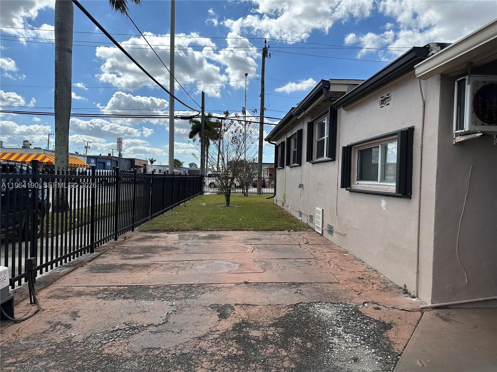 991 E 47th St, Hialeah FL 33013 — 7