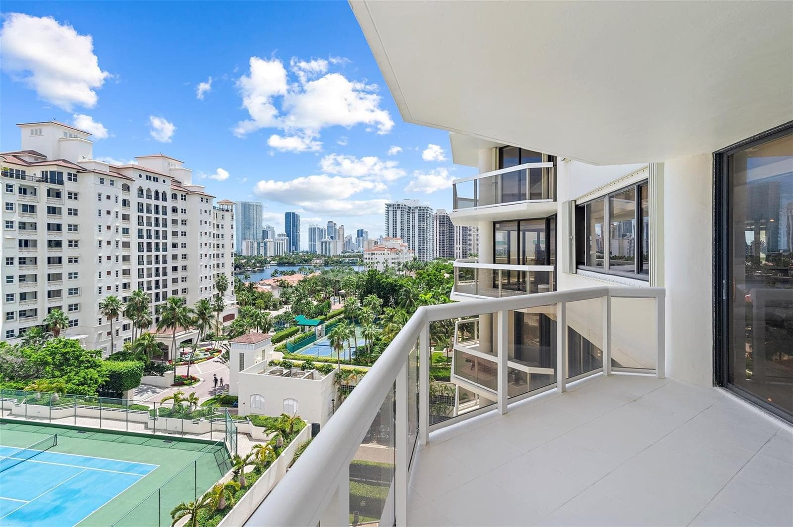 20185 E Country Club Drive # 901, Aventura FL 33180 — 43