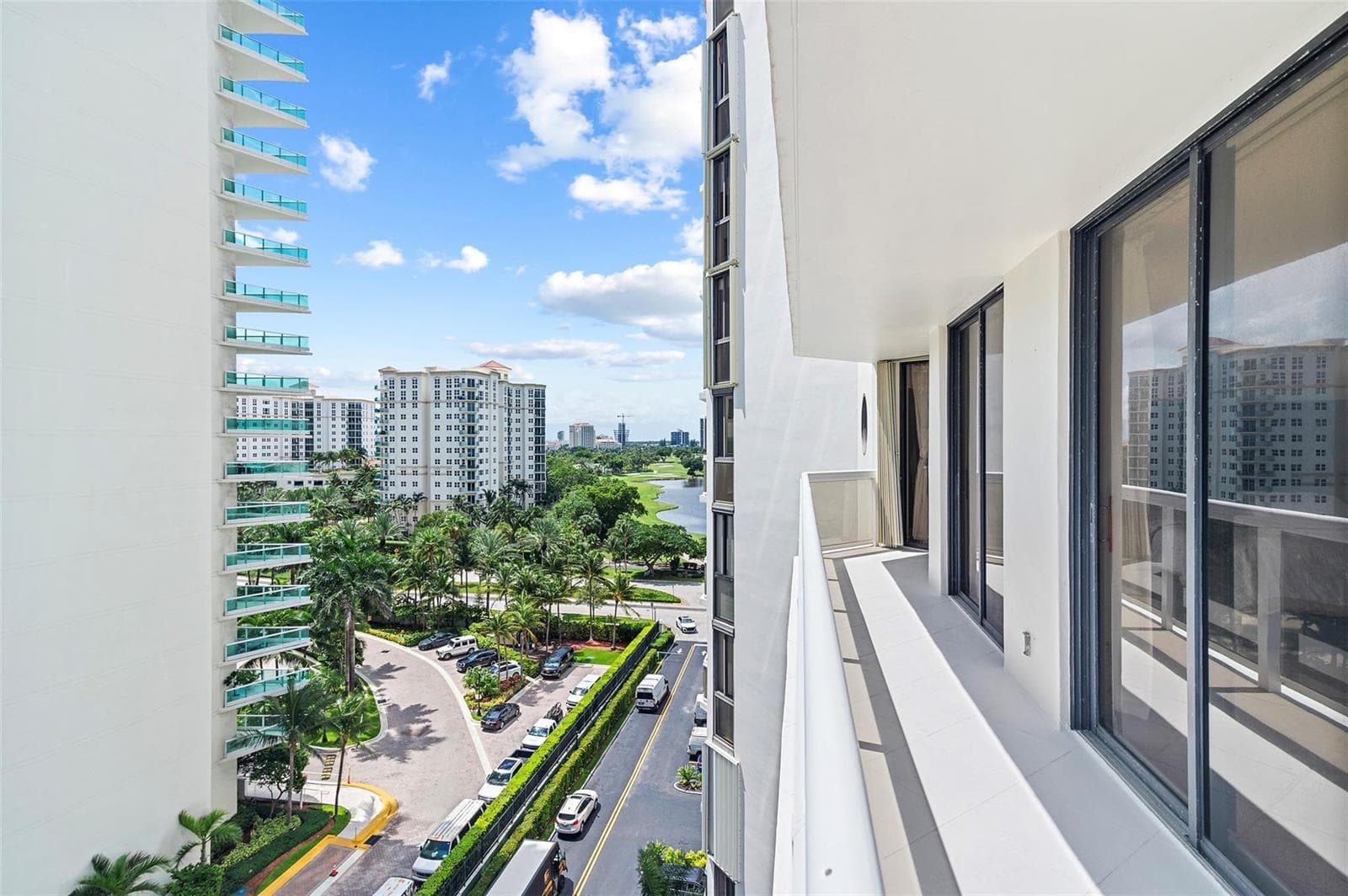 20185 E Country Club Drive # 901, Aventura FL 33180 — 38