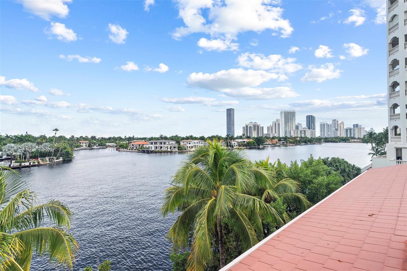 20185 E Country Club Drive # 901, Aventura FL 33180 — 35