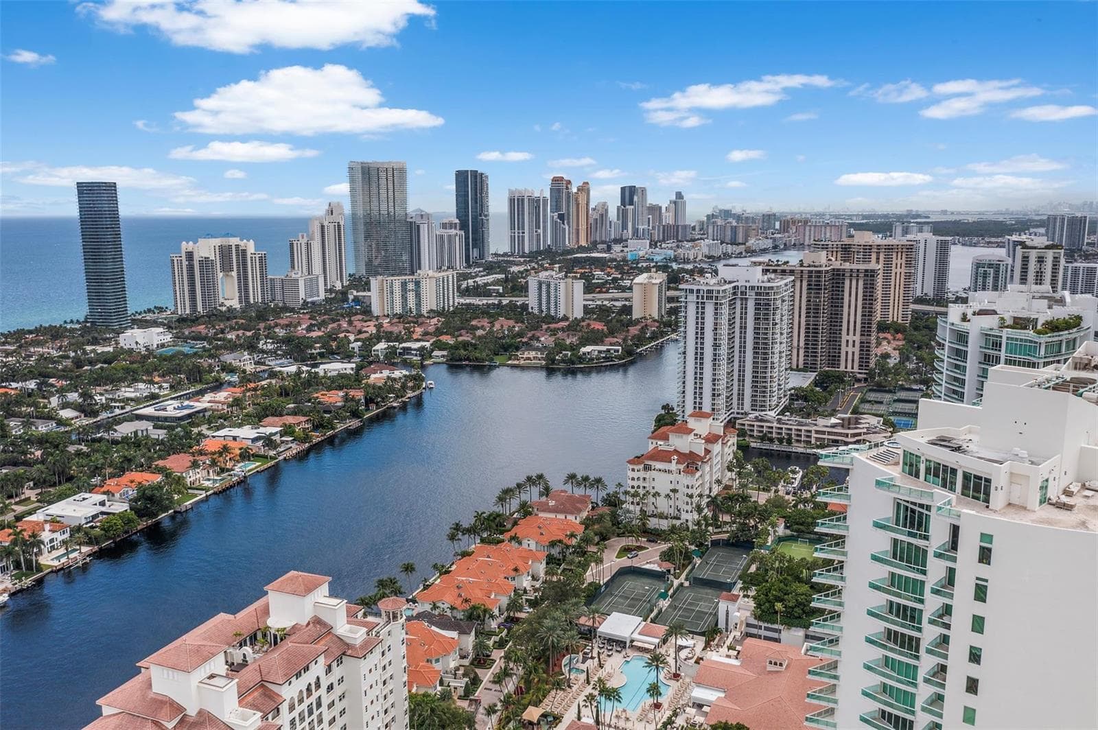 20185 E Country Club Drive # 901, Aventura FL 33180 — 60