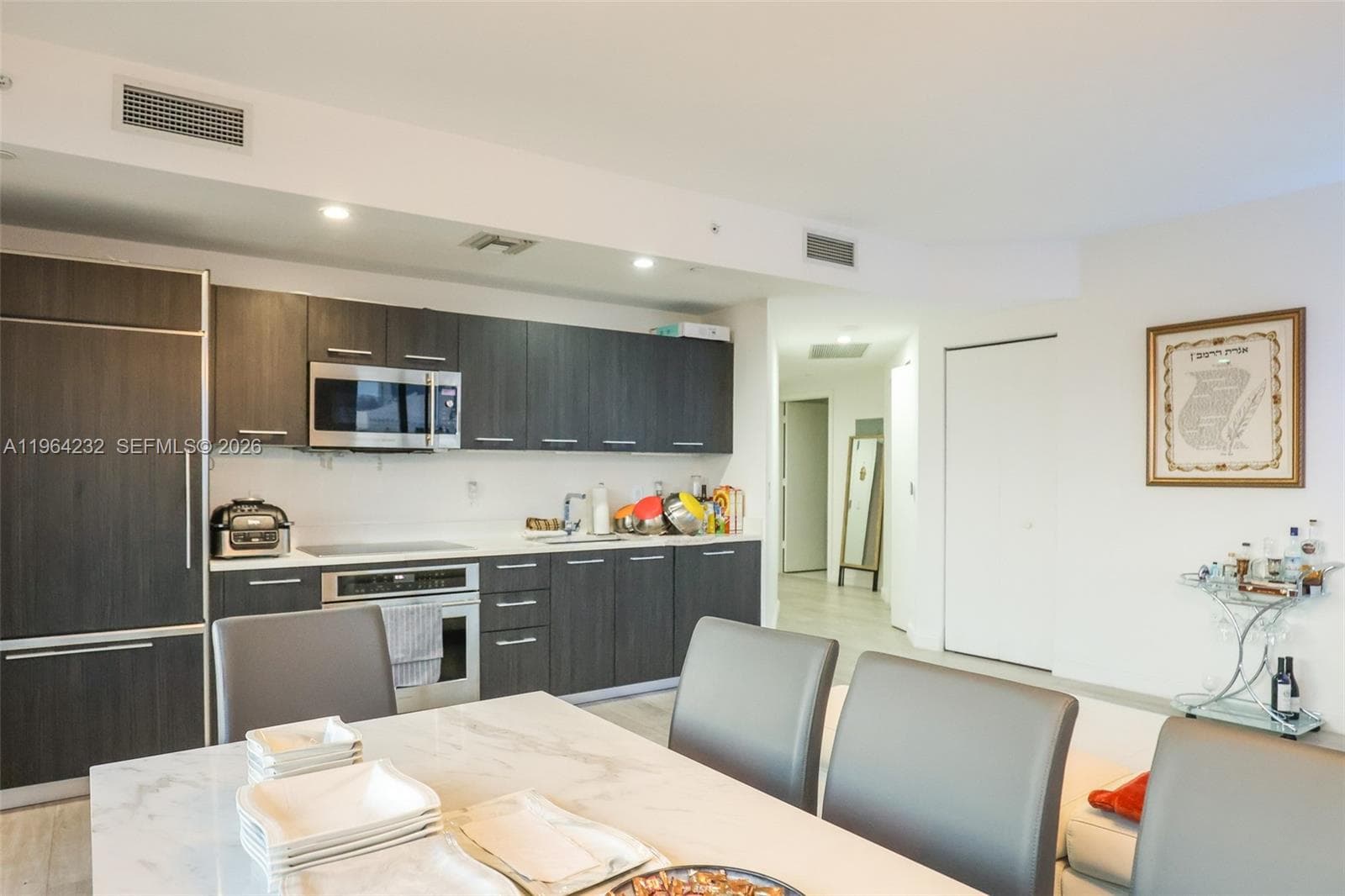 55 SW 9th St # 3906, Miami FL 33130 — 22