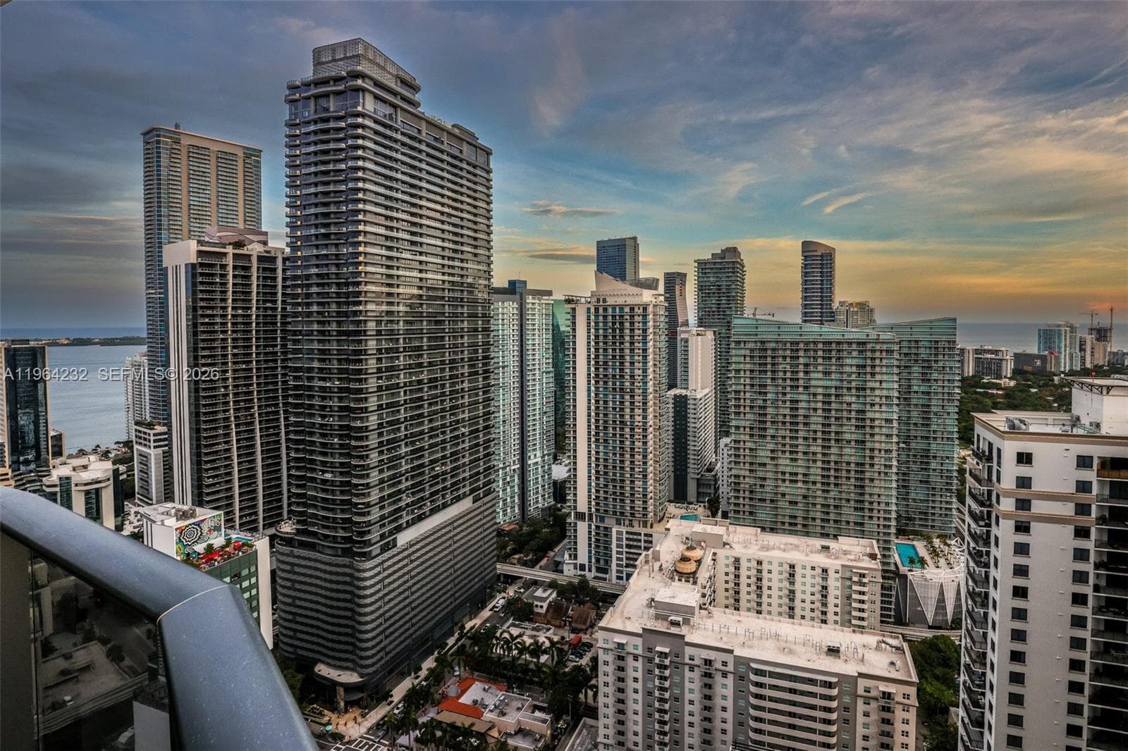 55 SW 9th St # 3906, Miami FL 33130 — 9