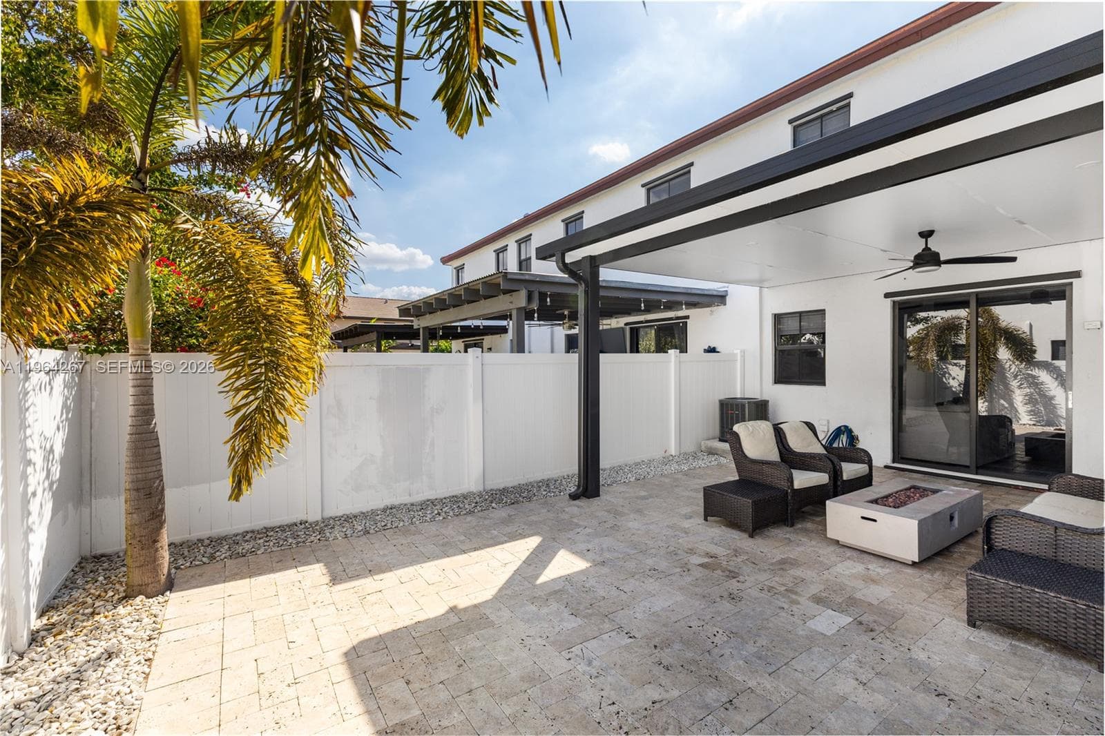 3419 W 105th Pl, Hialeah FL 33018 — 33