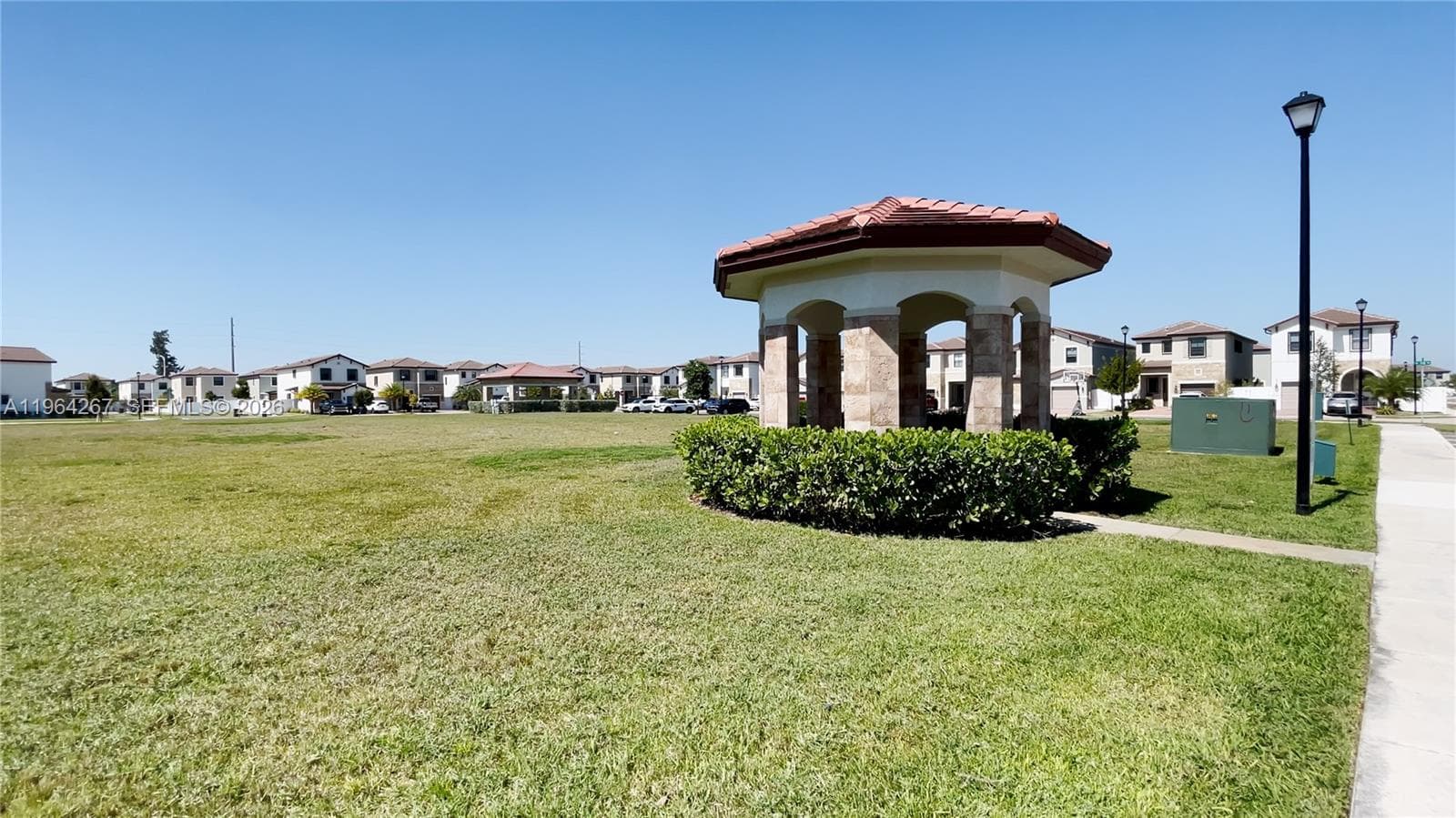 3419 W 105th Pl, Hialeah FL 33018 — 45