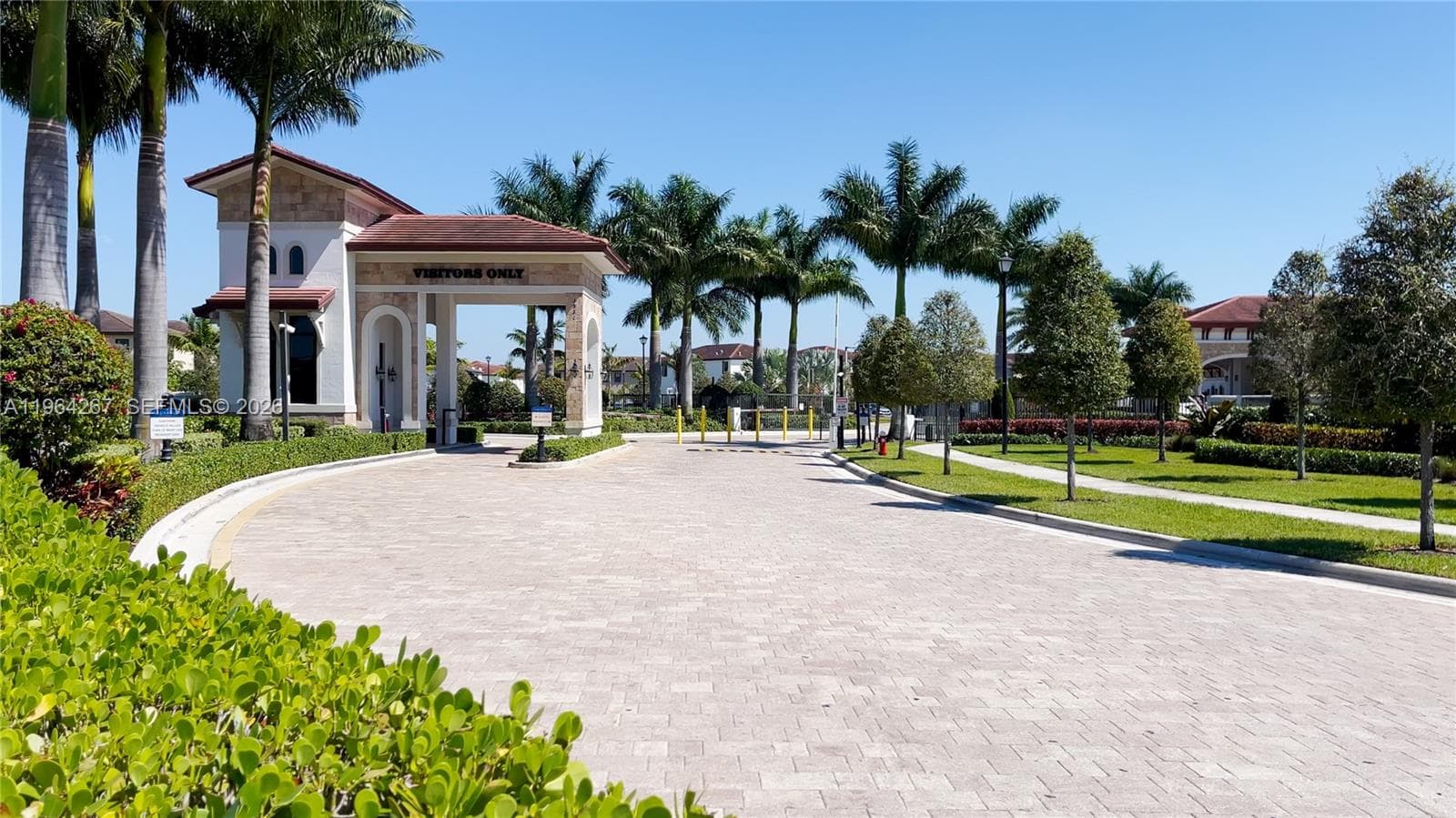 3419 W 105th Pl, Hialeah FL 33018 — 44