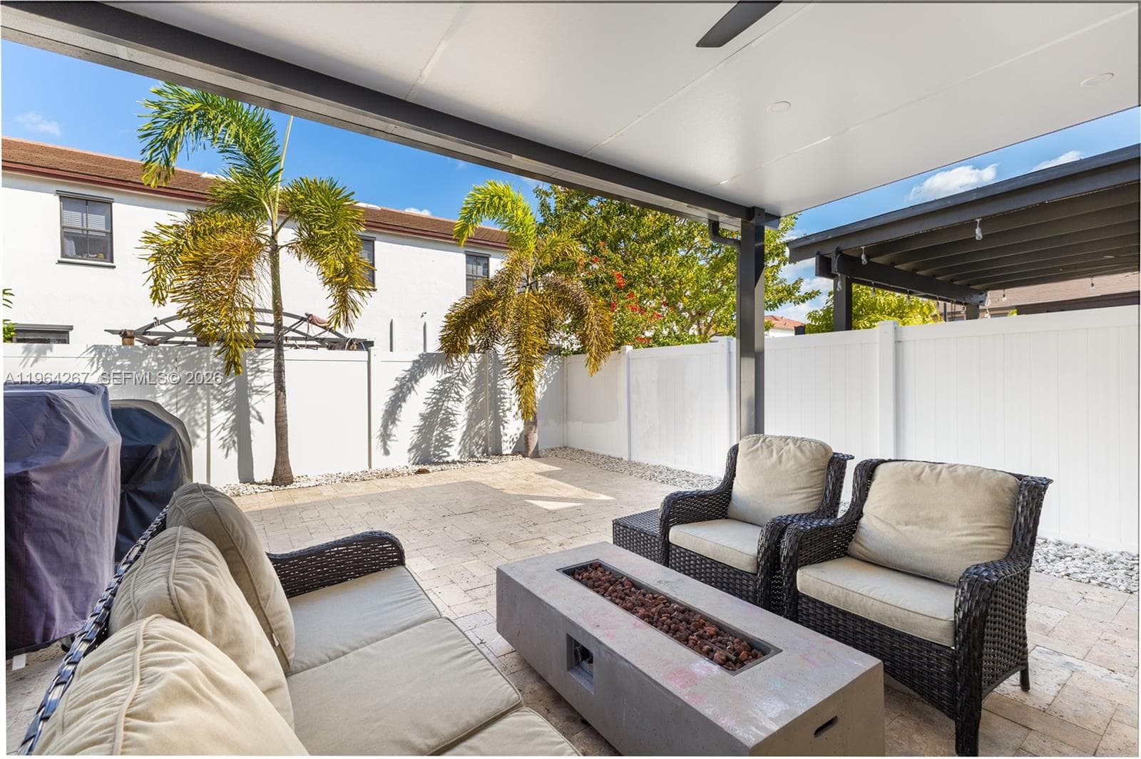 3419 W 105th Pl, Hialeah FL 33018 — 35