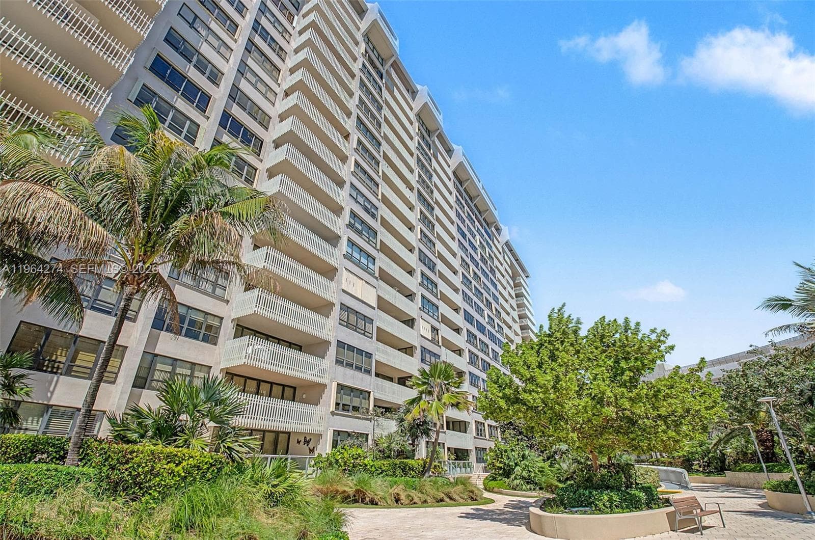 3 Grove Isle Dr # C208, Miami FL 33133 — 22