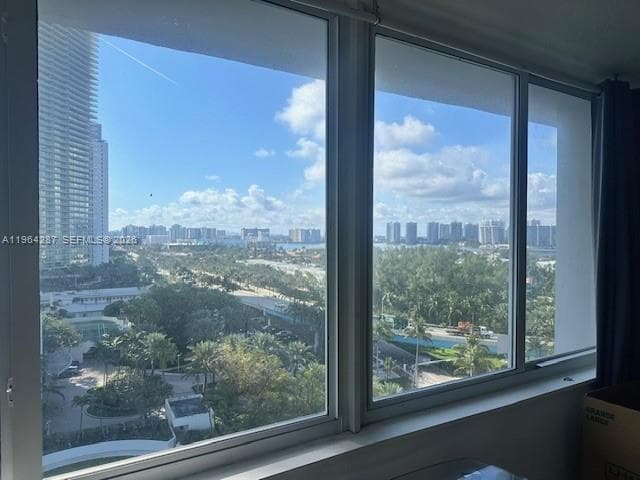 19201 Collins Ave # 1044, Sunny Isles Beach FL 33160 — 16
