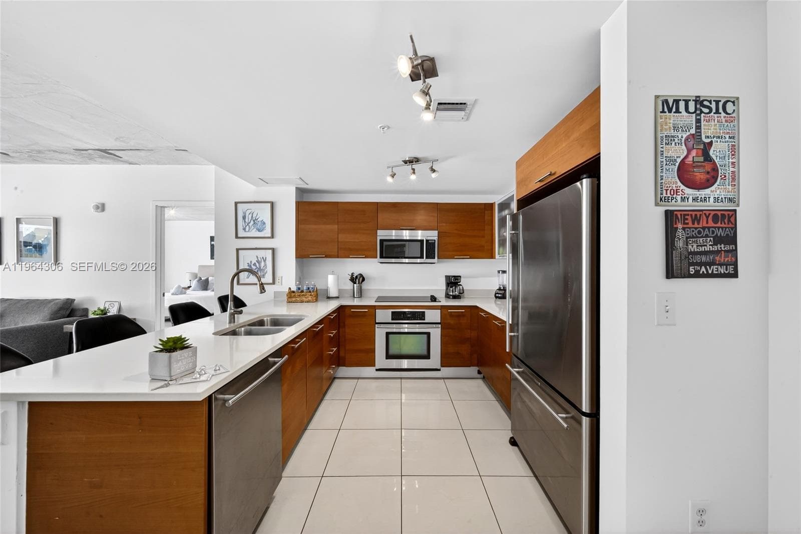 3250 NE 1st Ave # 502, Miami FL 33137 — 2