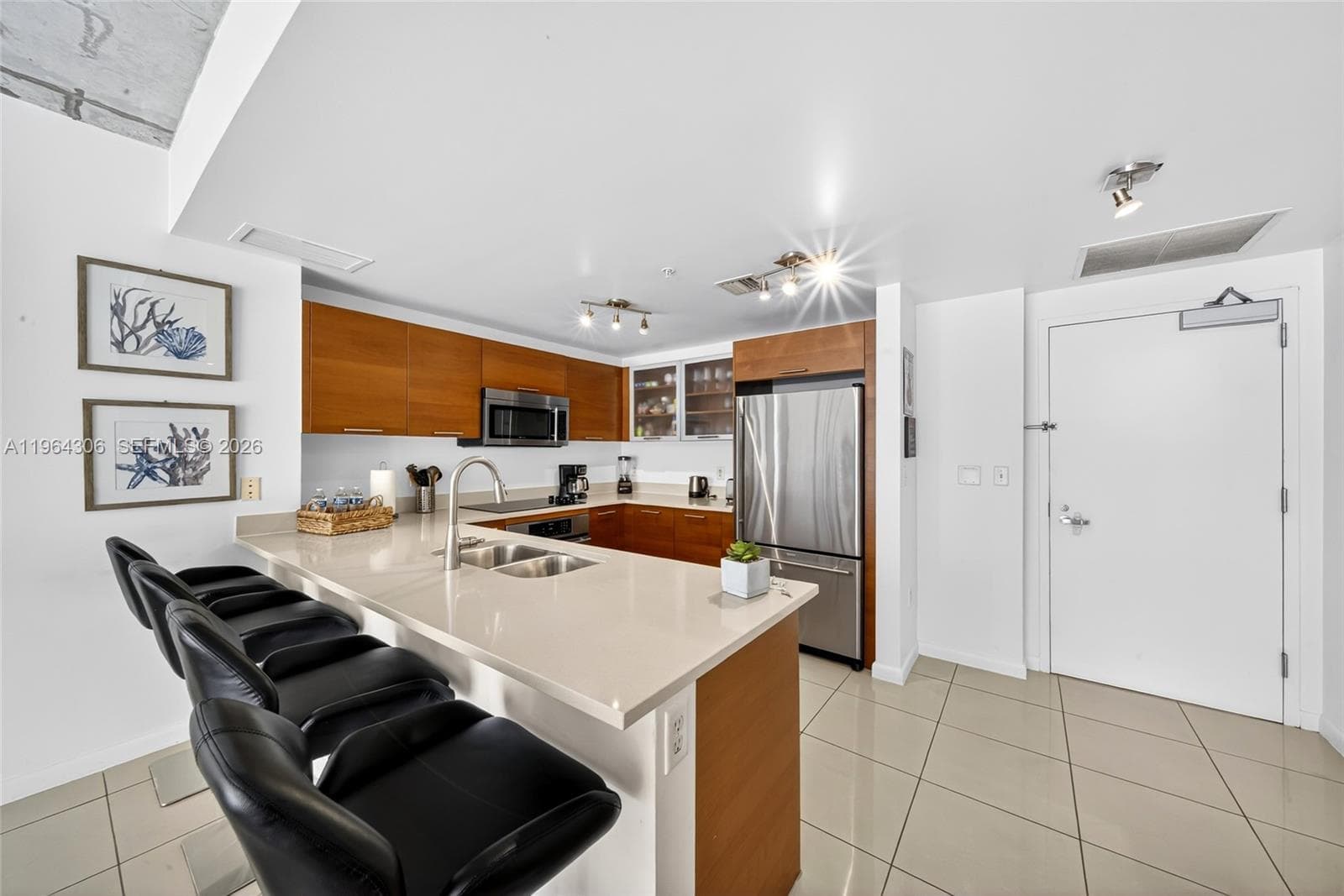 3250 NE 1st Ave # 502, Miami FL 33137 — 5