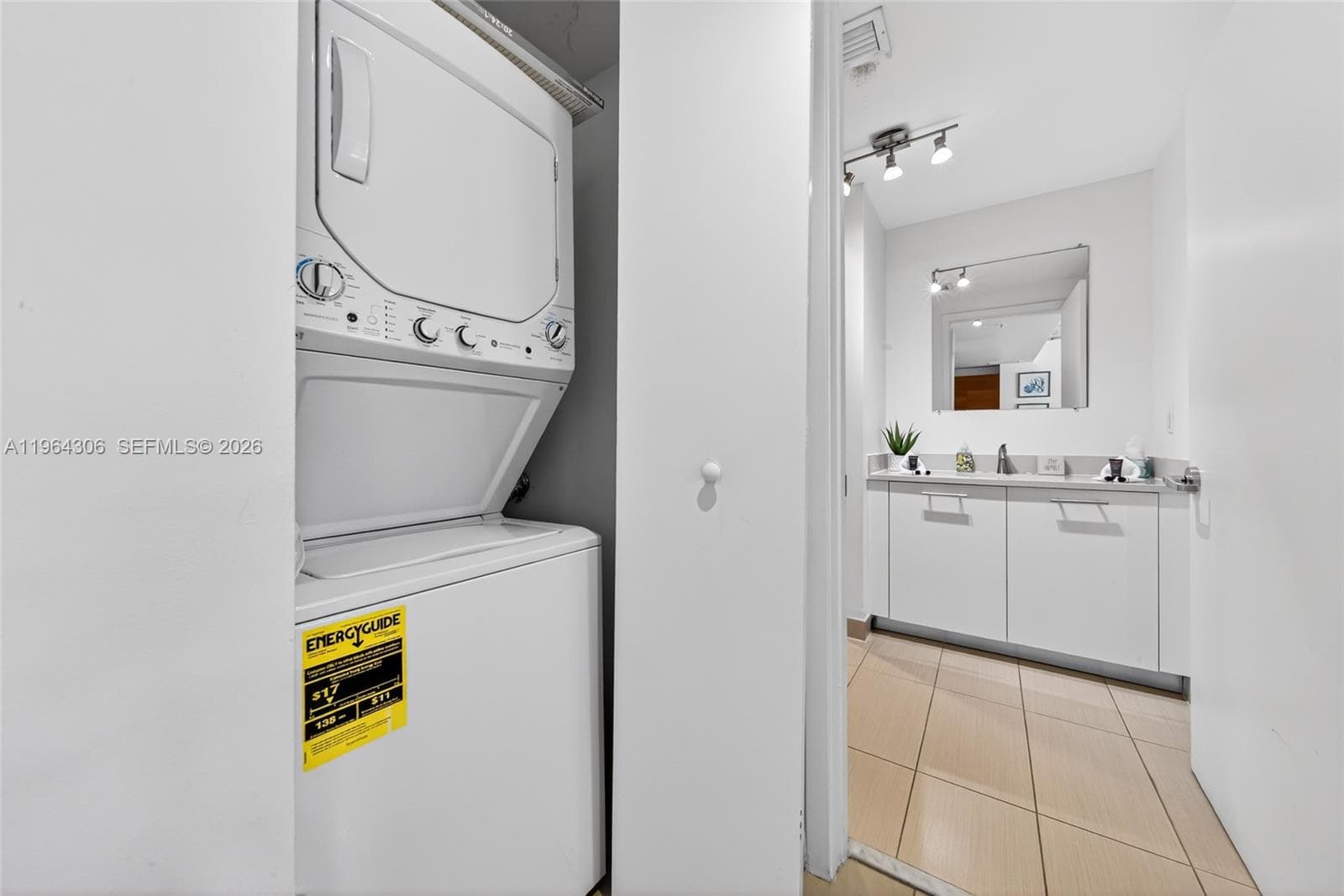 3250 NE 1st Ave # 502, Miami FL 33137 — 20