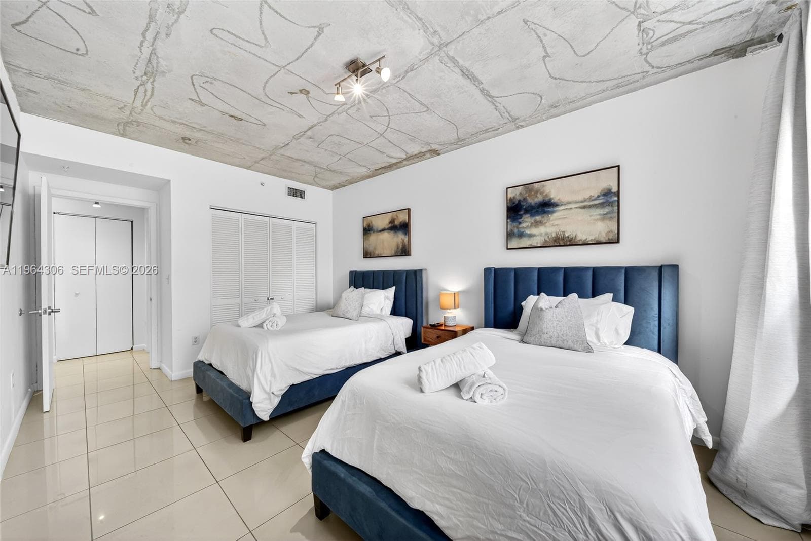 3250 NE 1st Ave # 502, Miami FL 33137 — 19