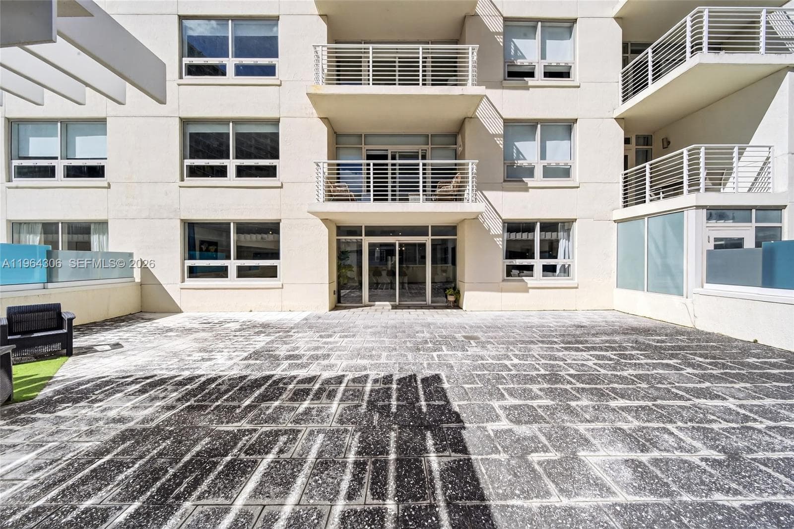 3250 NE 1st Ave # 502, Miami FL 33137 — 25
