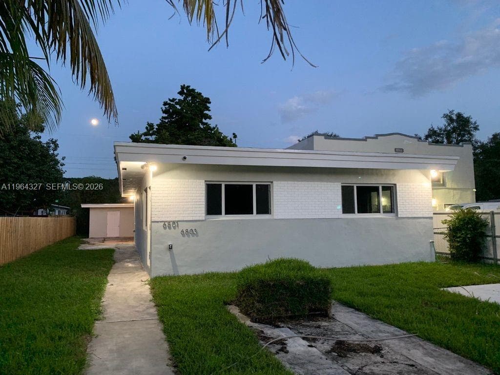 6801 NW 2nd Ct, Miami FL 33150 — 1