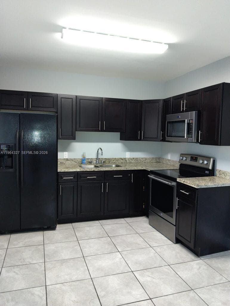 6801 NW 2nd Ct, Miami FL 33150 — 8