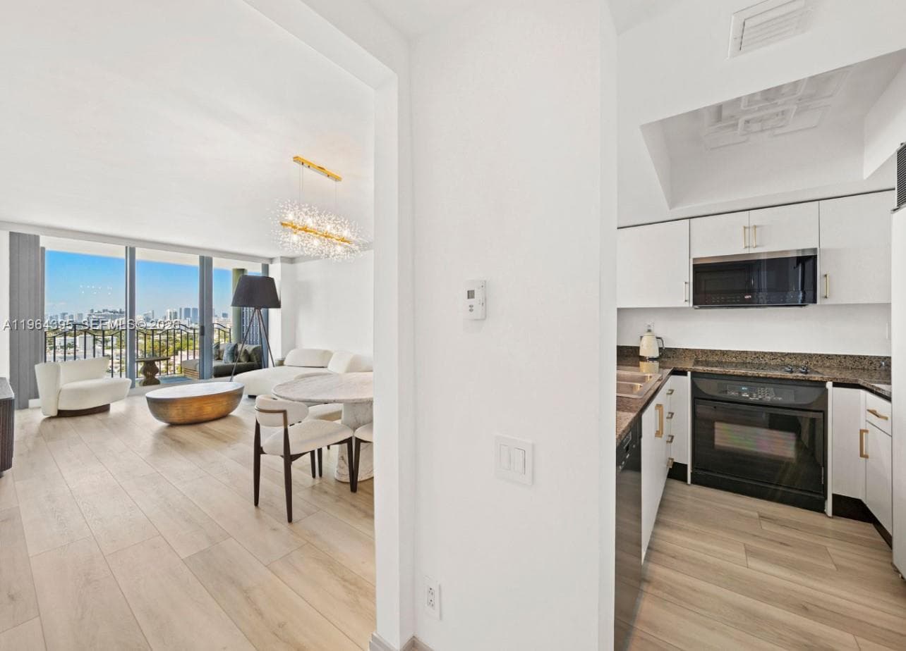 1500 Ocean Dr # 1210, Miami Beach FL 33139 — 13