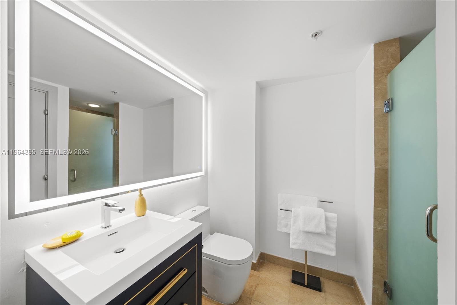 1500 Ocean Dr # 1210, Miami Beach FL 33139 — 21
