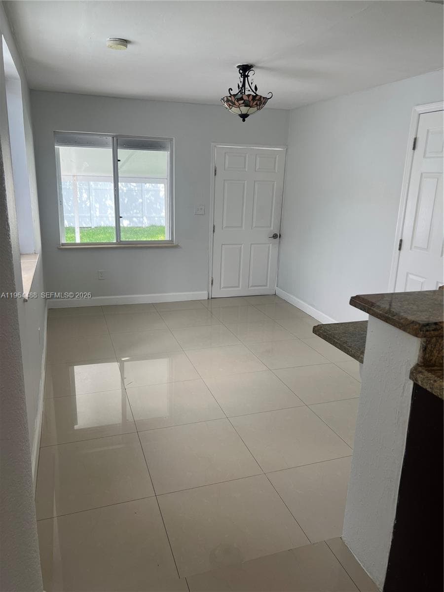 6823 SW 25th St, Miami FL 33155 — 5
