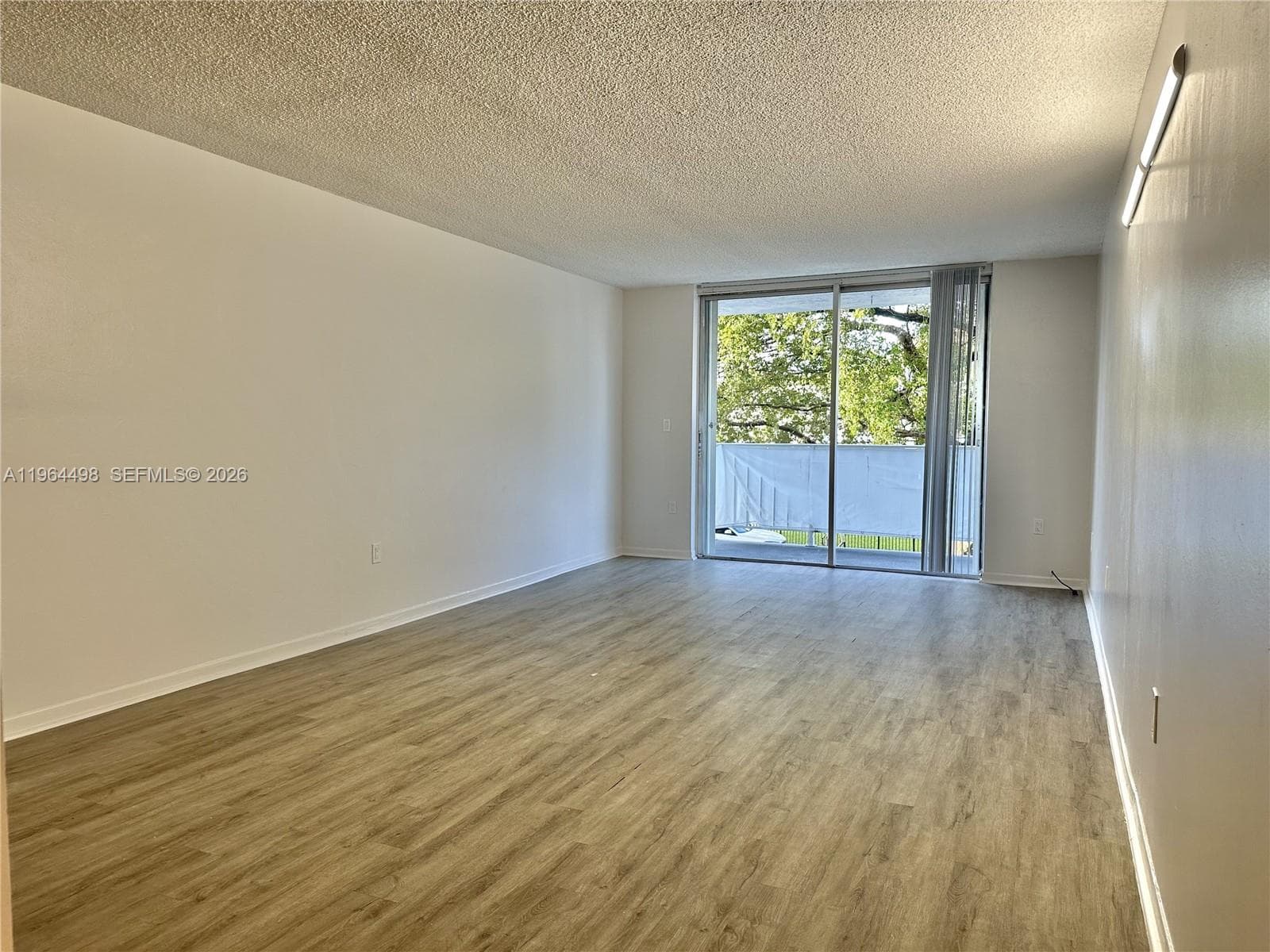 1470 NE 125th Ter # 210, North Miami FL 33161 — 7
