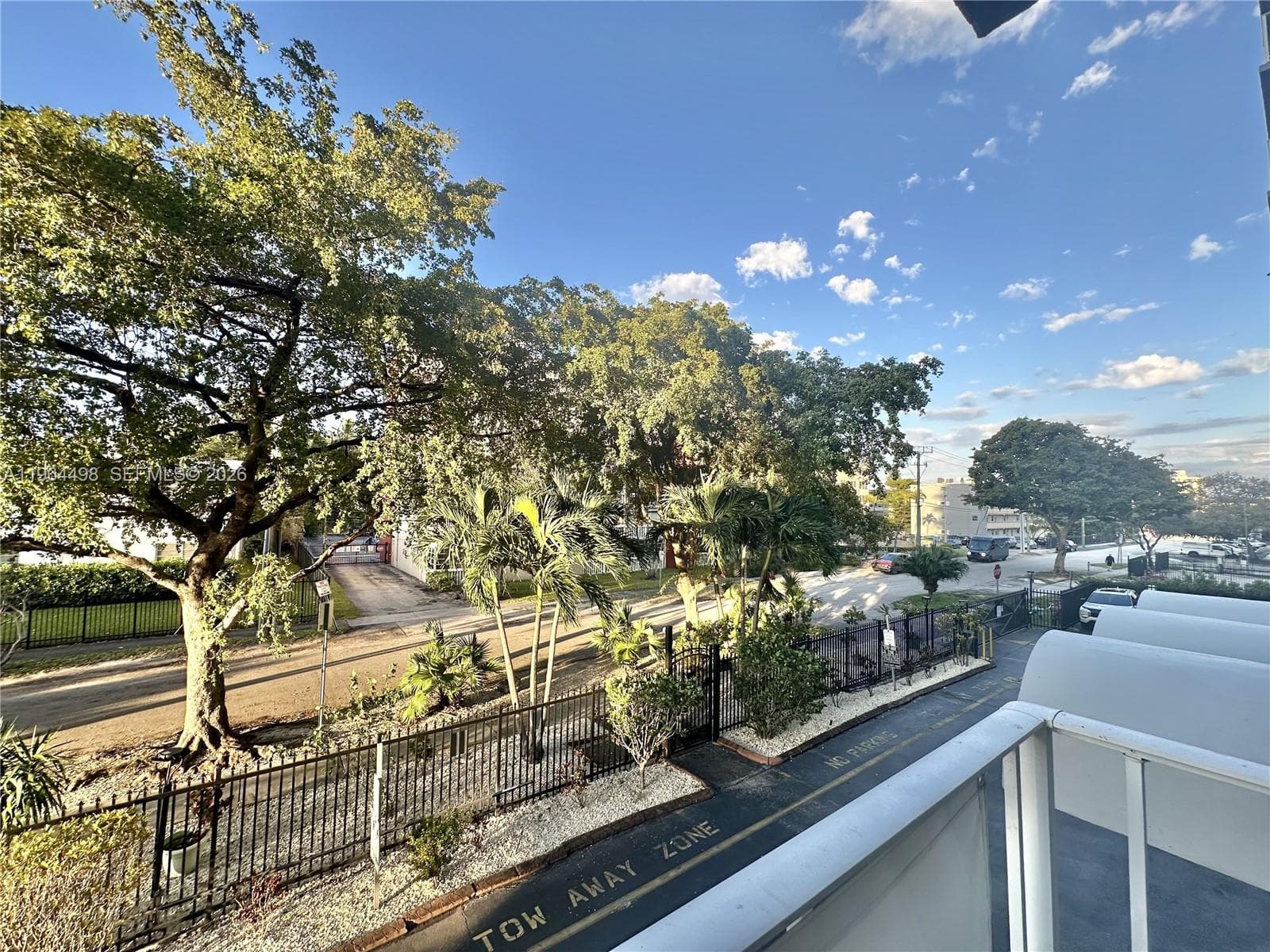 1470 NE 125th Ter # 210, North Miami FL 33161 — 20