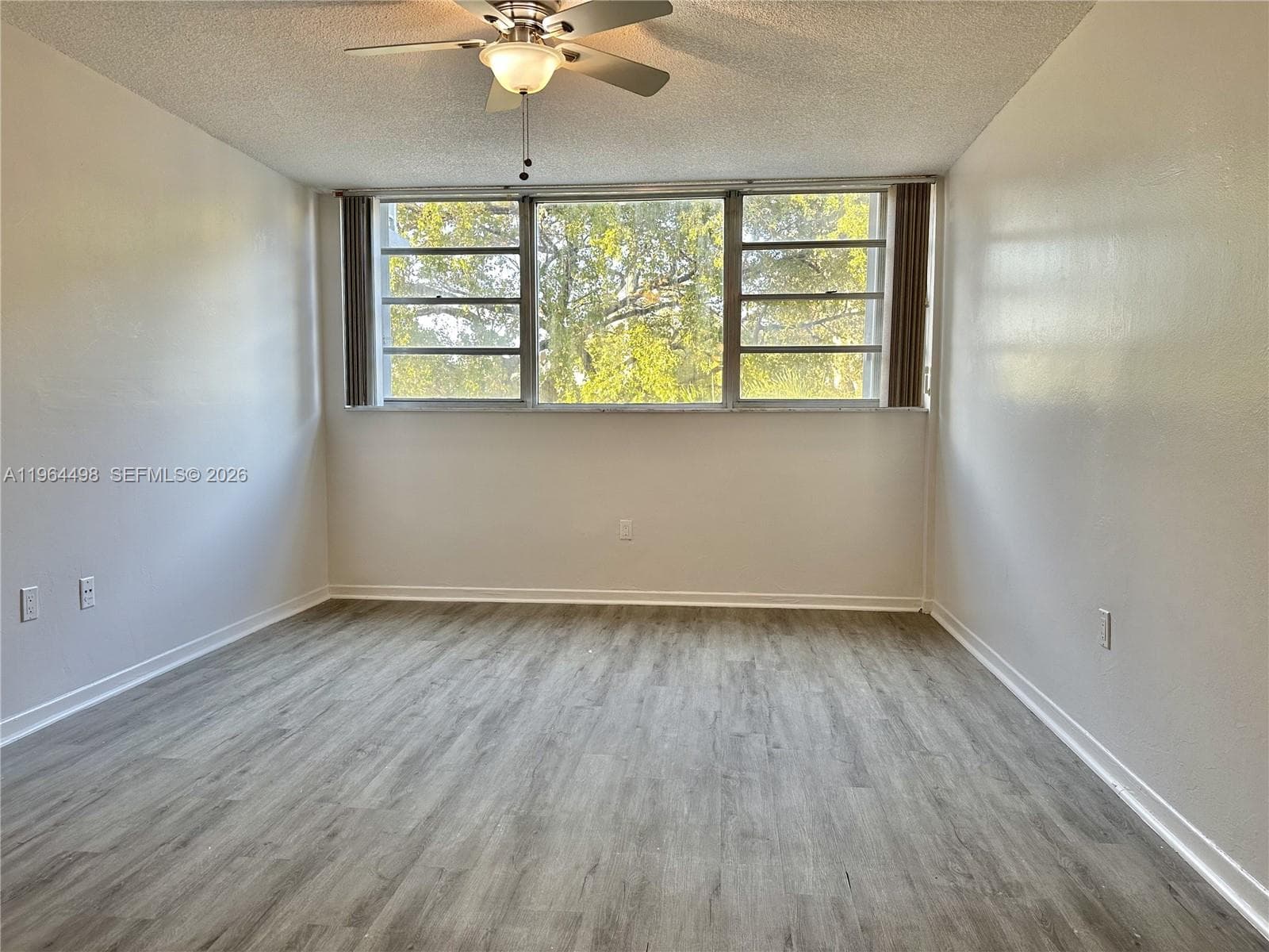 1470 NE 125th Ter # 210, North Miami FL 33161 — 11