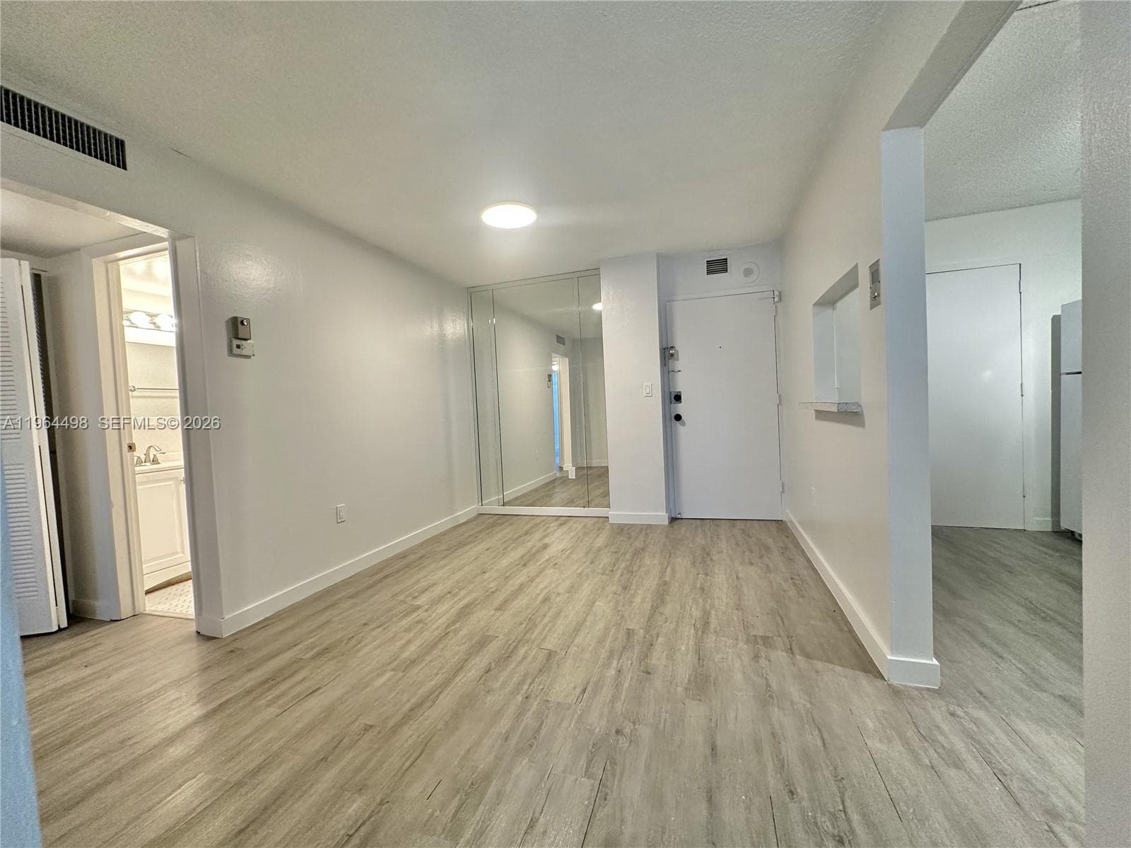 1470 NE 125th Ter # 210, North Miami FL 33161 — 4