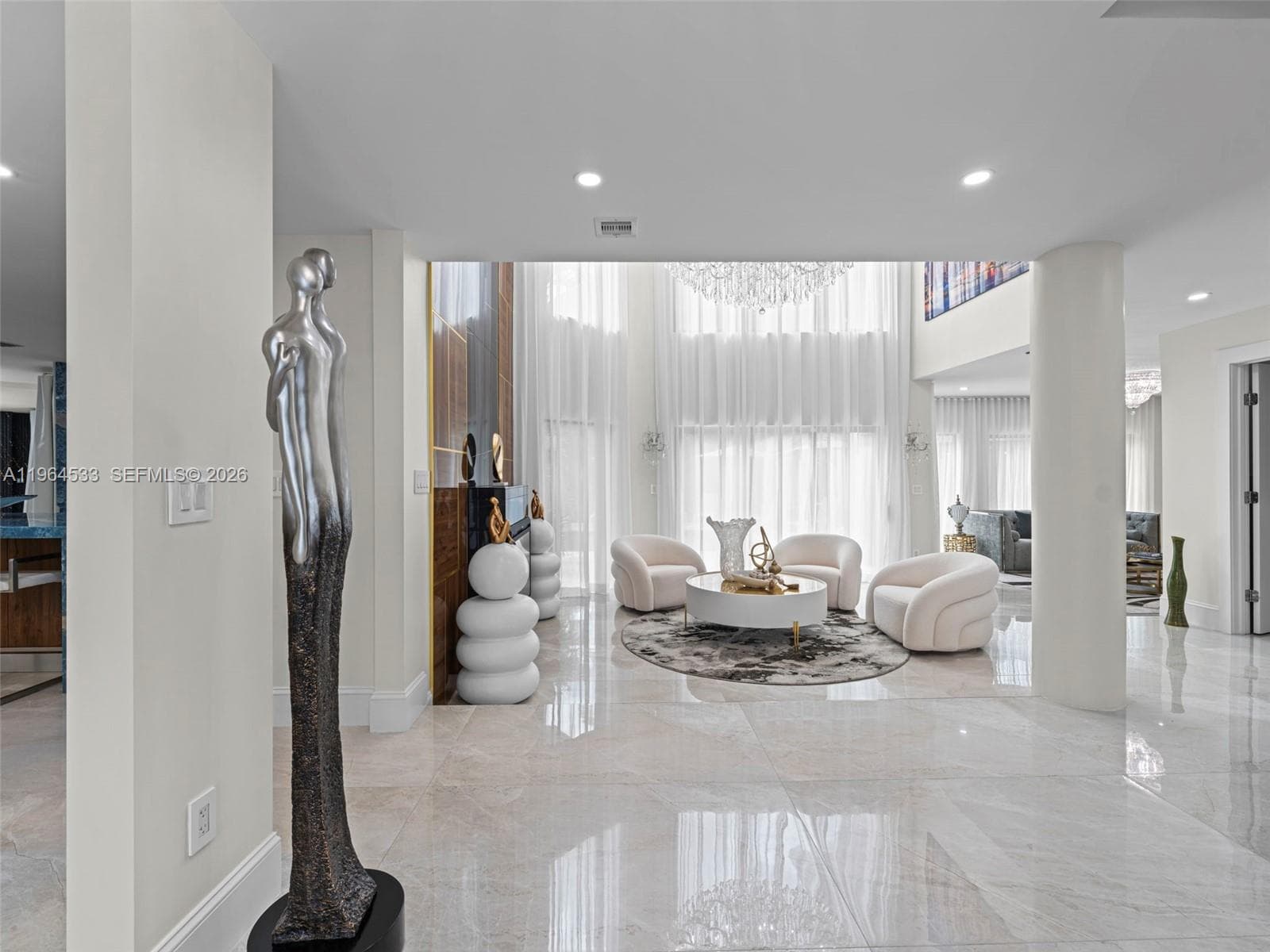 6180 Pine Tree Dr, Miami Beach FL 33140 — 9